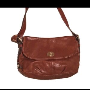COACH Turnlock Leather Shoulder Bag – Cognac Brown